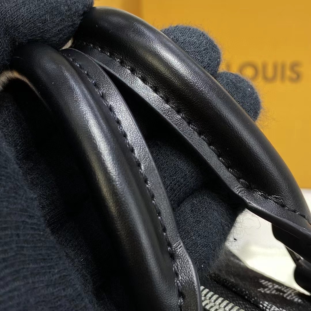 Louis Vuitton  Monogram Drip Handbag(21-12-9cm) - DesignerGu