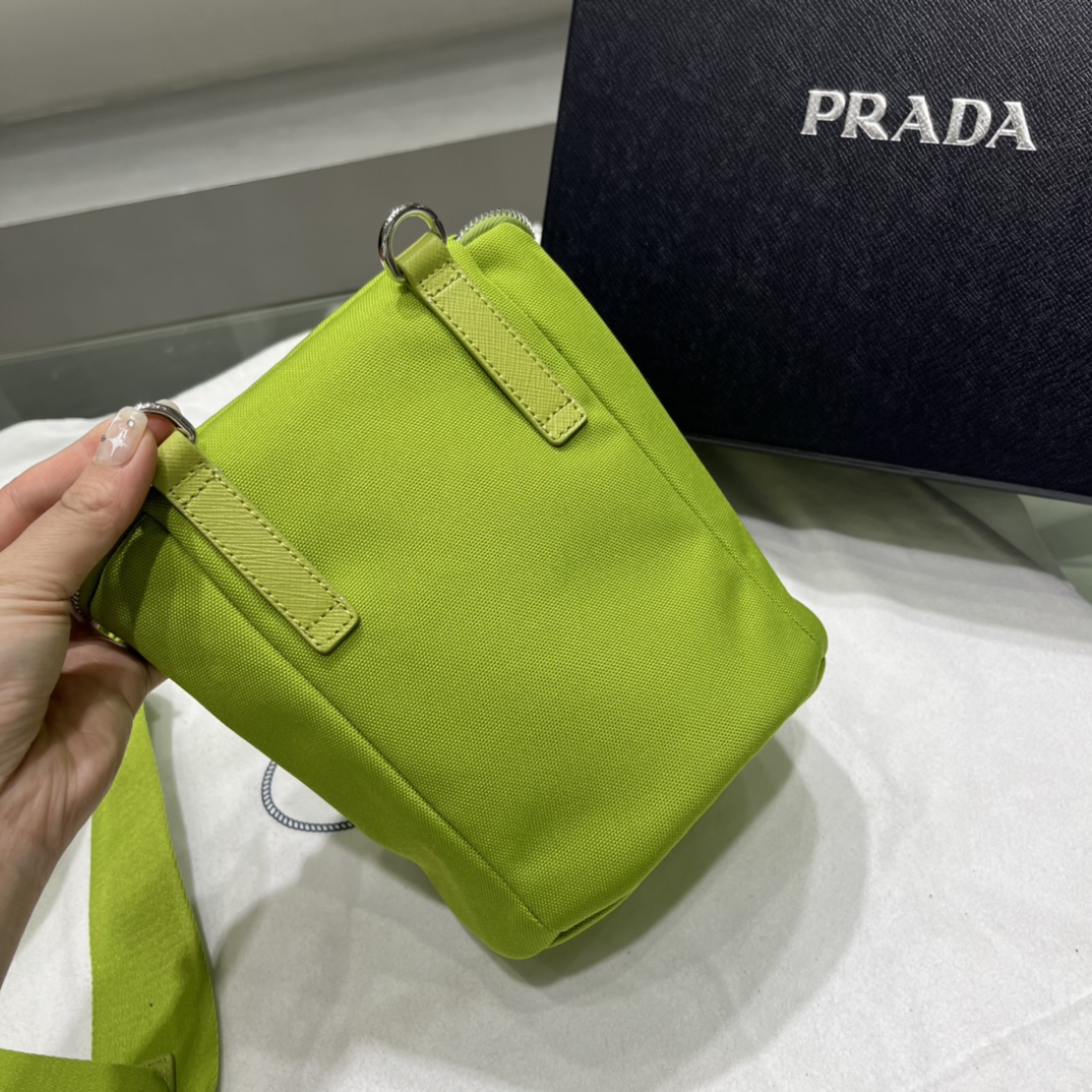 Prada Canvas Shoulder Bag(21-15-15cm)   2VH147 - DesignerGu