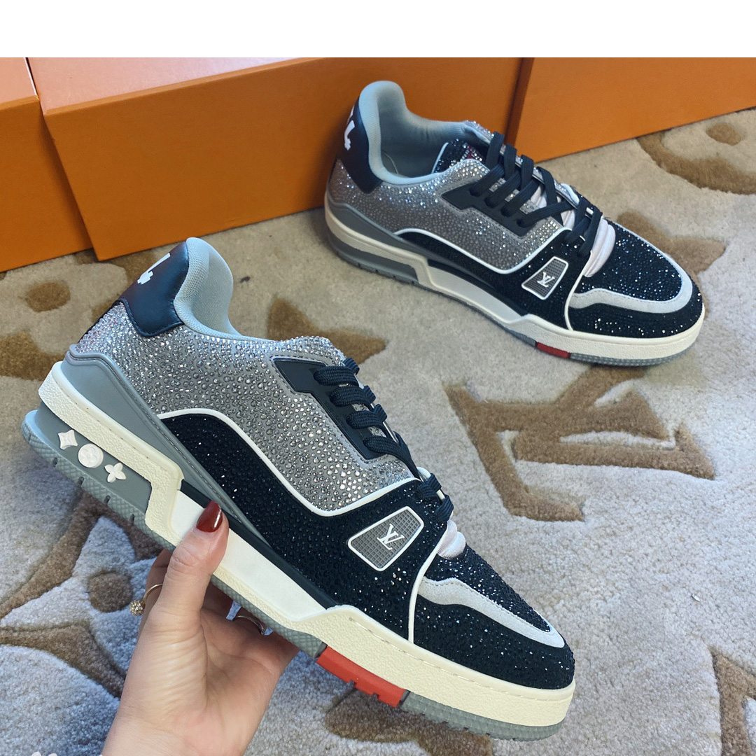 Louis Vuitton LV  Trainers   1AA6PT(upon uk size) - DesignerGu