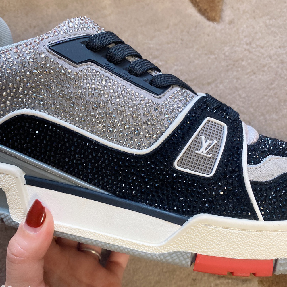 Louis Vuitton LV  Trainers   1AA6PT(upon uk size) - DesignerGu