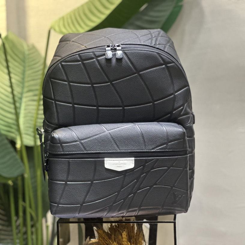 Louis Vuitton Discovery Backpack(30-40-20cm)  M21391 - DesignerGu