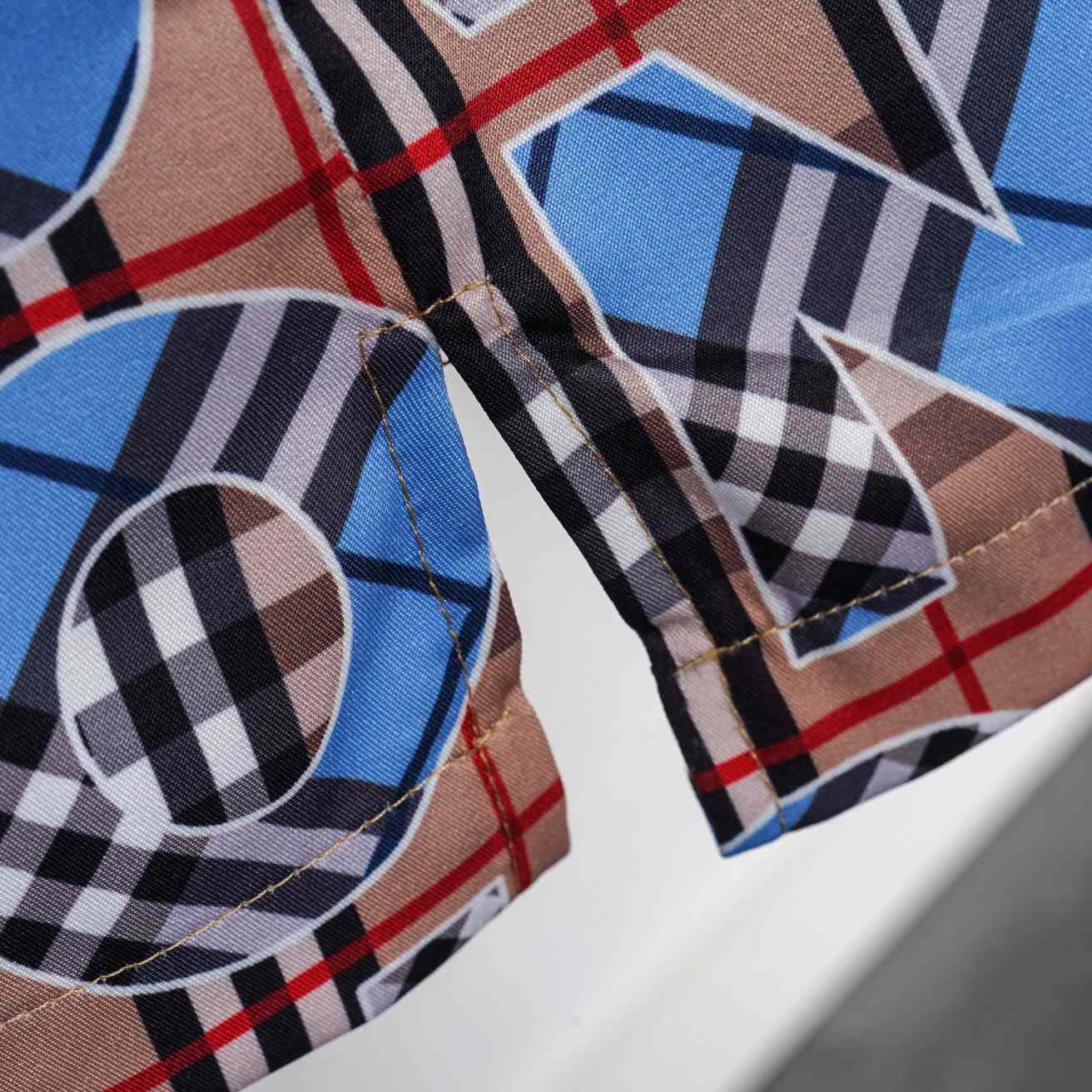 Burberry Vintage Check Logo Short Sleeve Shirt & Shorts - DesignerGu