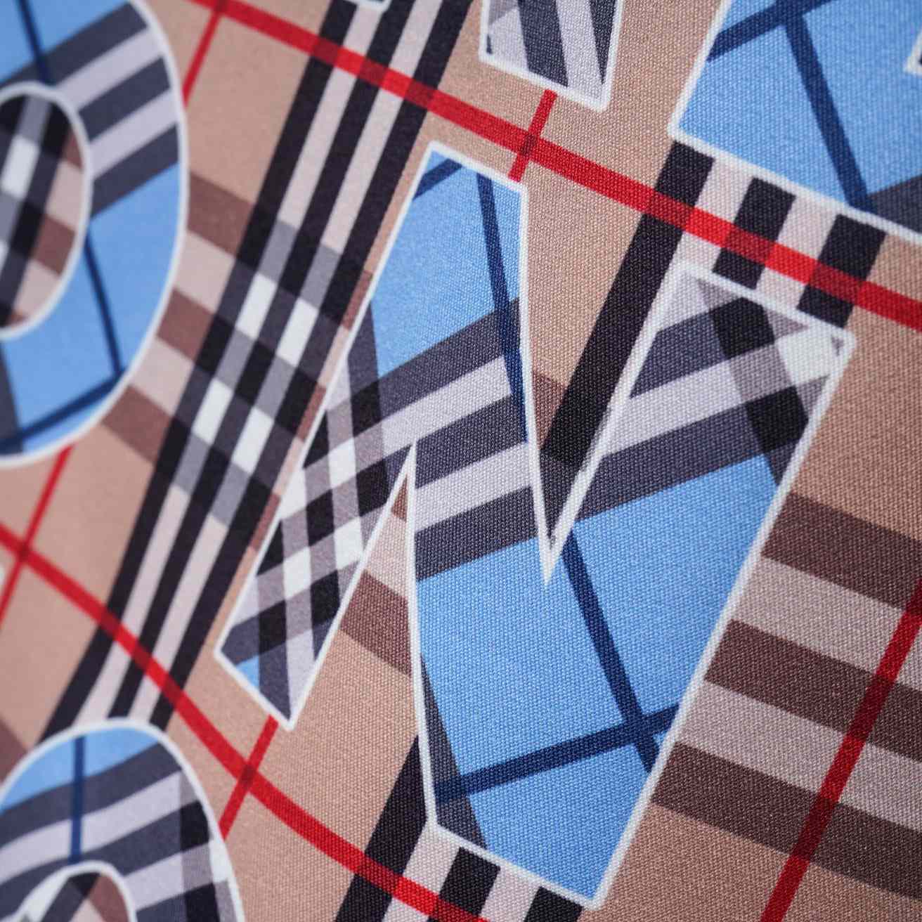 Burberry Vintage Check Logo Short Sleeve Shirt & Shorts - DesignerGu