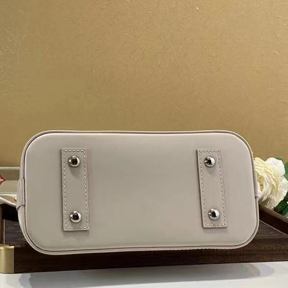 Louis Vuitton Alma BB Bag(23.5-17.5-11.5cm)     M58706 - DesignerGu