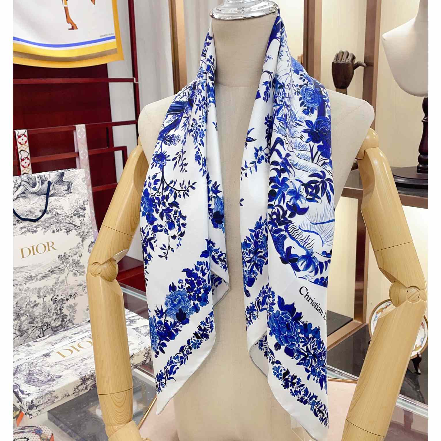 Dior Jardin d'Hiver 90 Square Scarf - DesignerGu