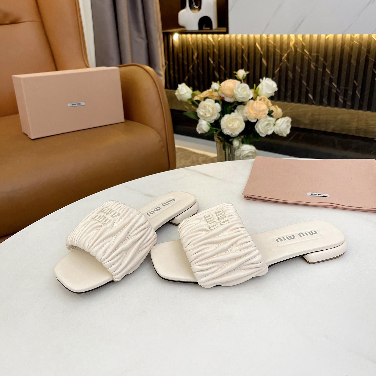 Miu Miu Matelassé Nappa Leather Slides - DesignerGu