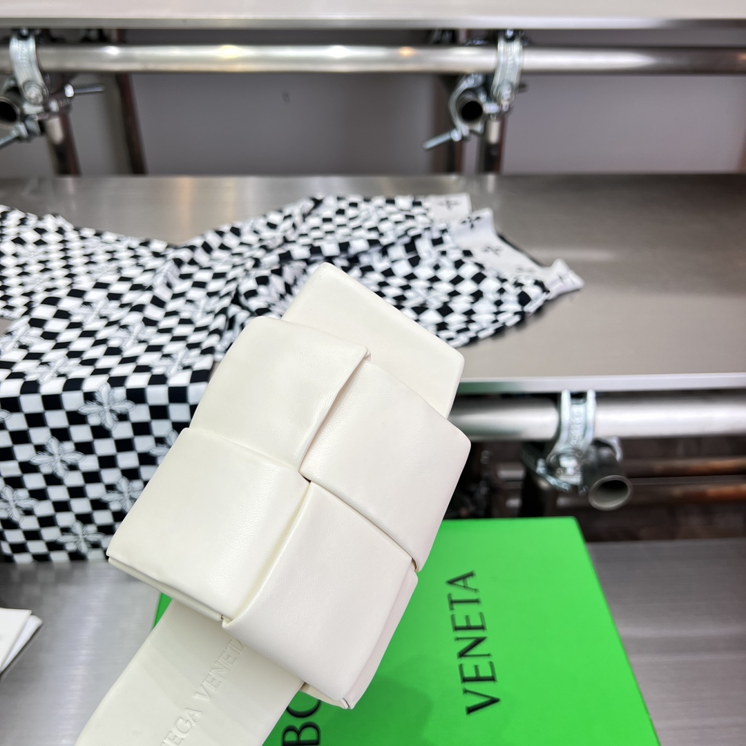 Bottega Veneta Patch Flat Mule - DesignerGu