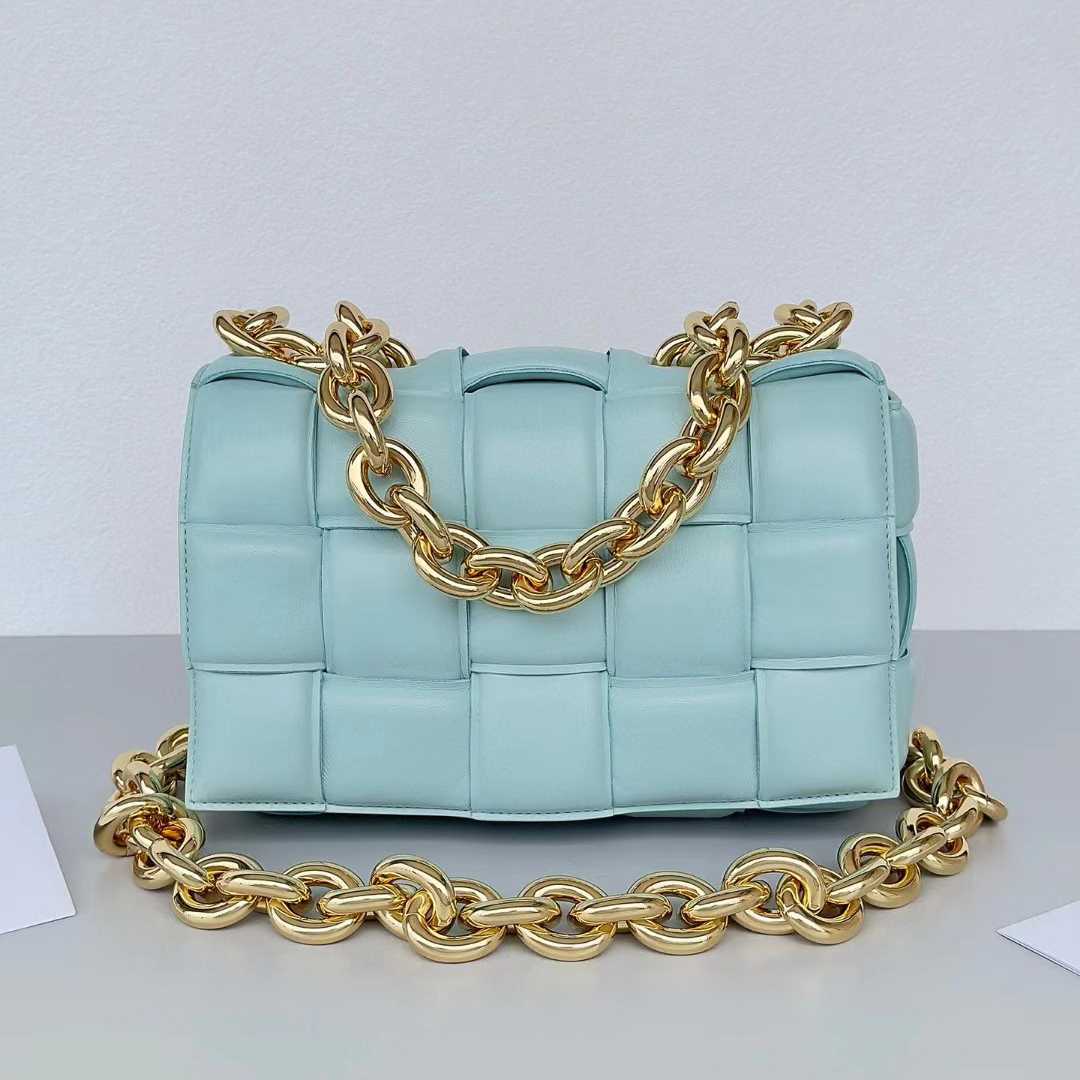 Bottega Veneta Chain Cassette Two-way Bag(26-18-8cm) - DesignerGu