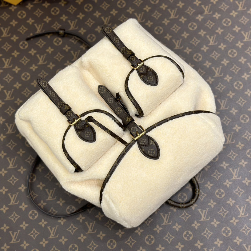 Louis Vuitton LV SKI Backpack   M23384 - DesignerGu