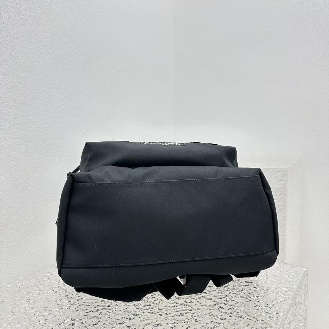 Balenciaga Gamer Patch Backpack In Black (39-14-50cm) - DesignerGu