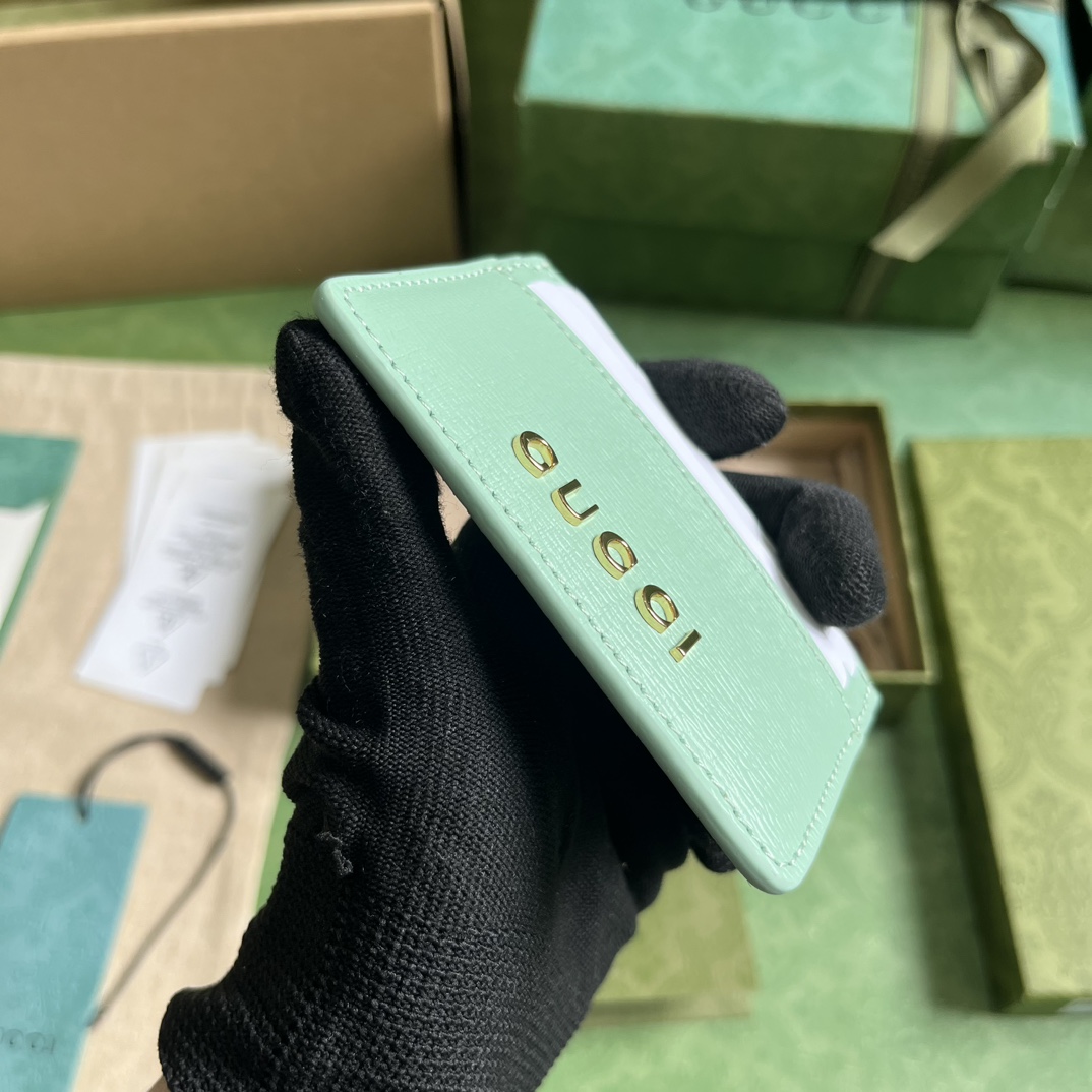 Gucci Card Case With Gucci Script - DesignerGu