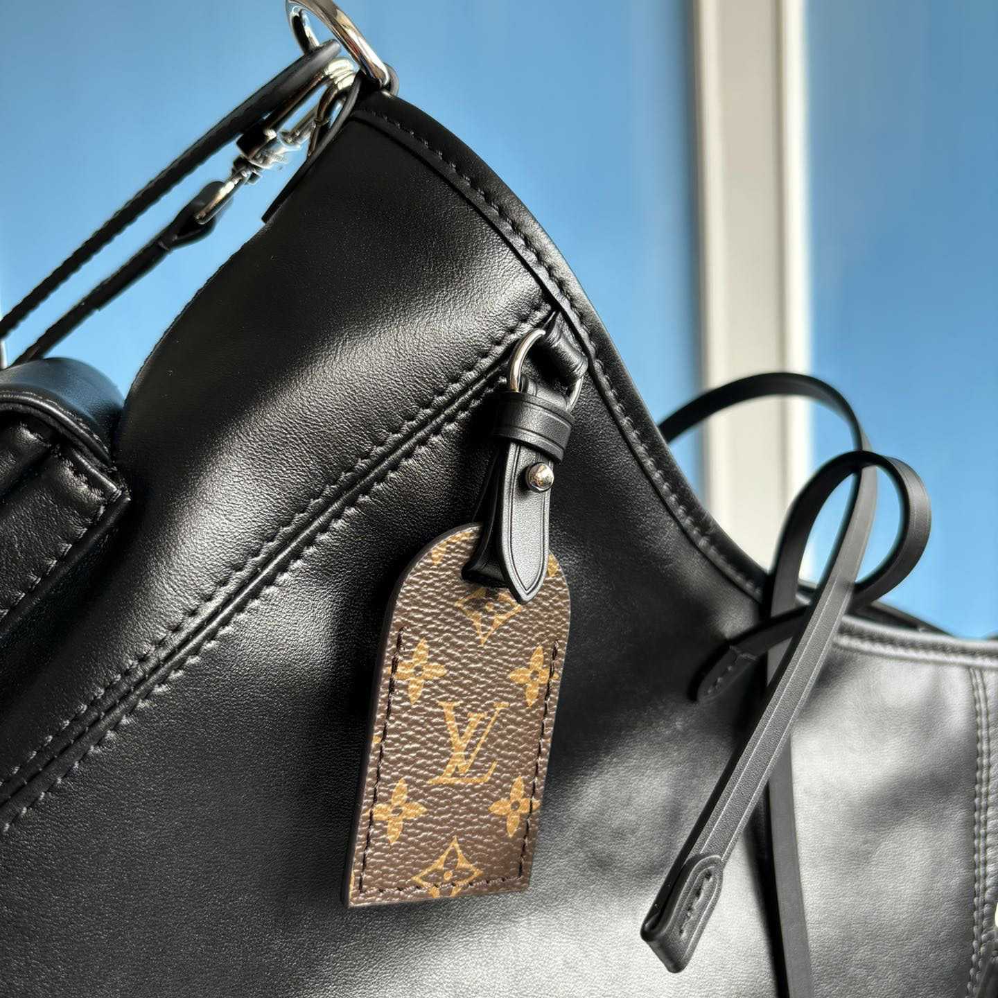 Louis Vuitton CarryAll Cargo PM    M24861 - DesignerGu