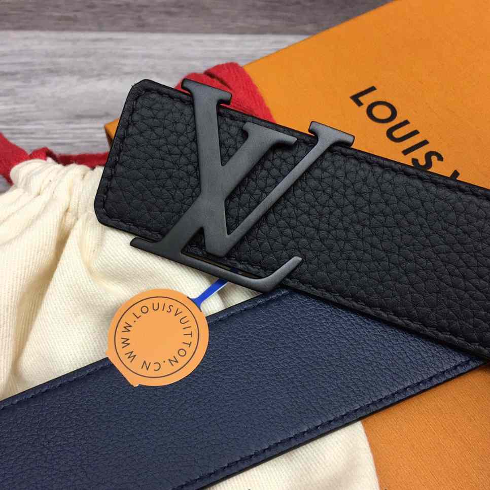 Louis Vuitton 40mm Reversible Belt    - DesignerGu