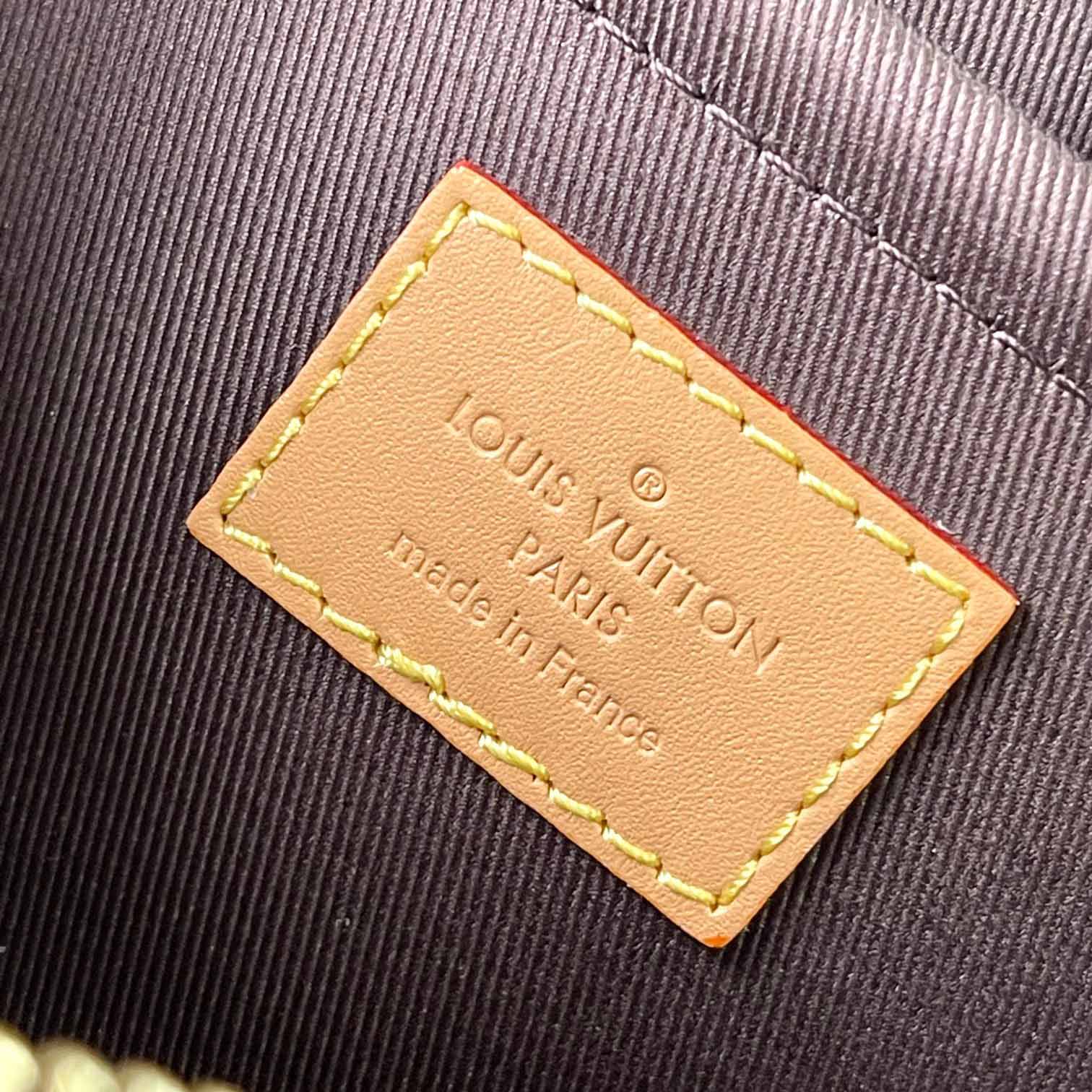 Louis Vuitton Envelope Messenger   M24820 - DesignerGu