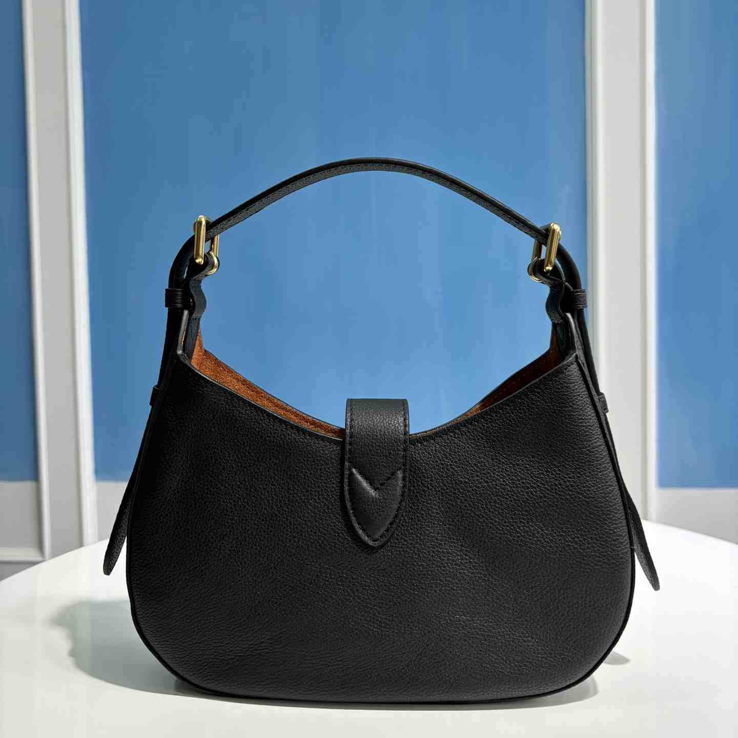 Louis Vuitton Low Key Shoulder Bag   M24611 - DesignerGu