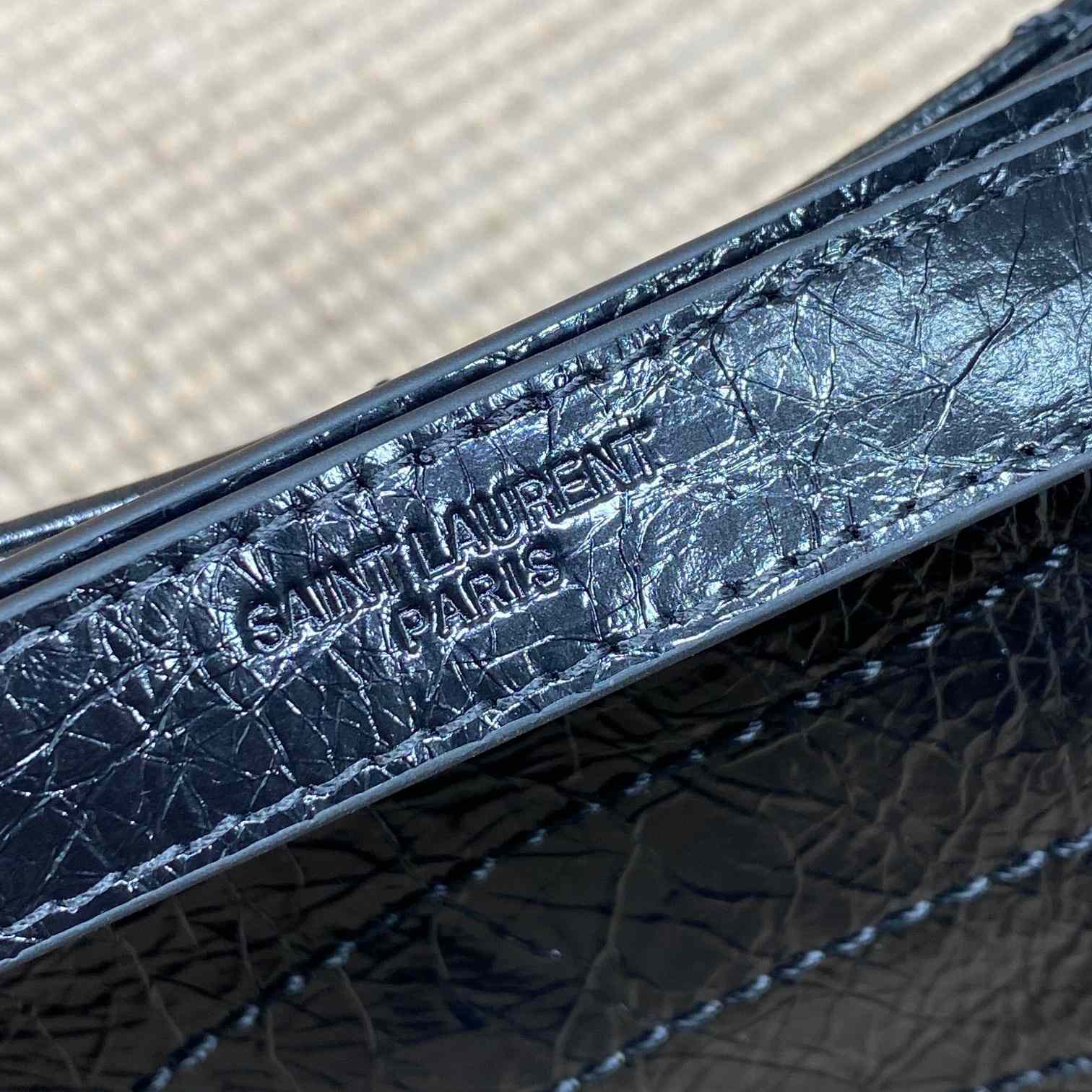 Saint Laurent NiKi Shopping In Vintage Leather - DesignerGu