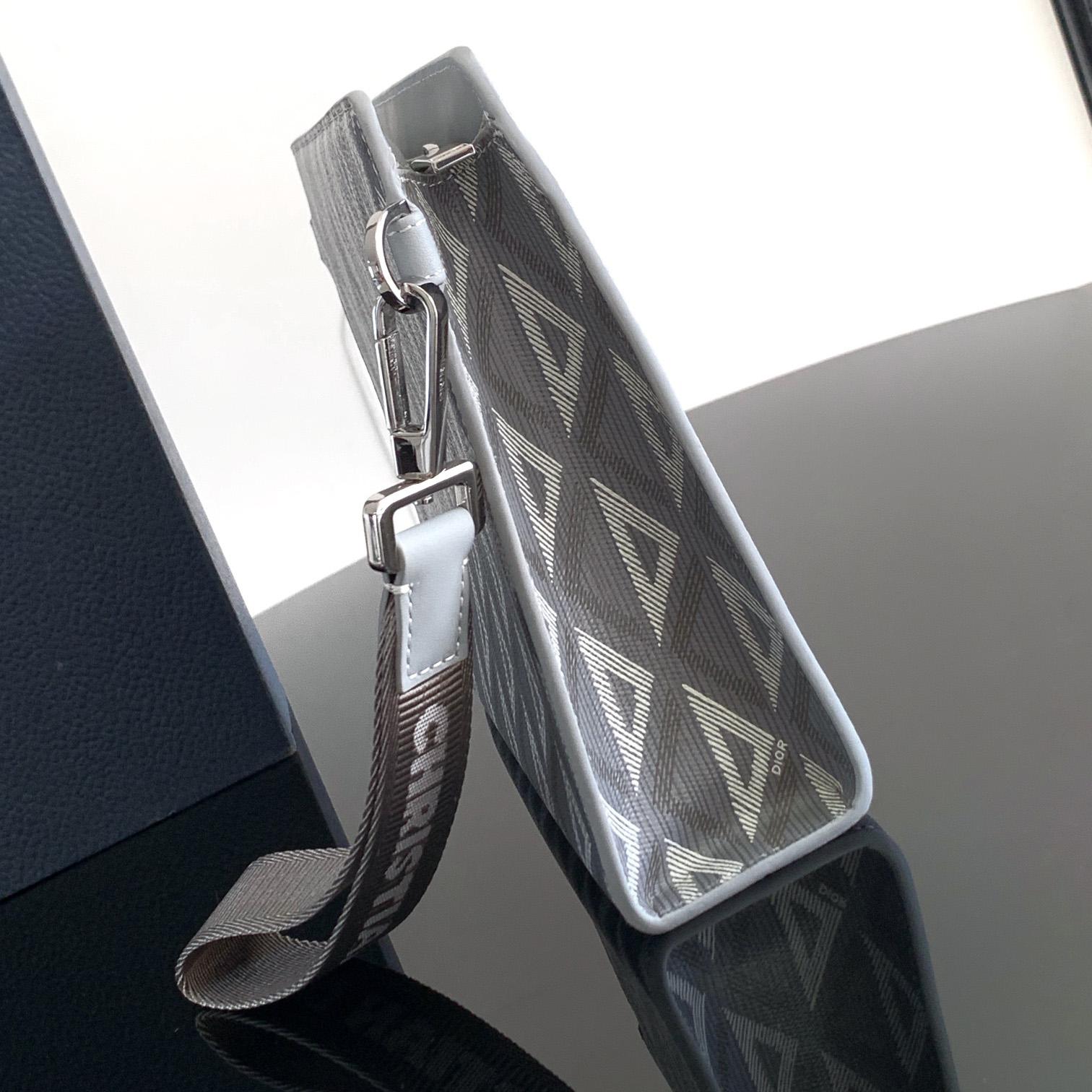 Dior A5 Triangle Pouch - DesignerGu