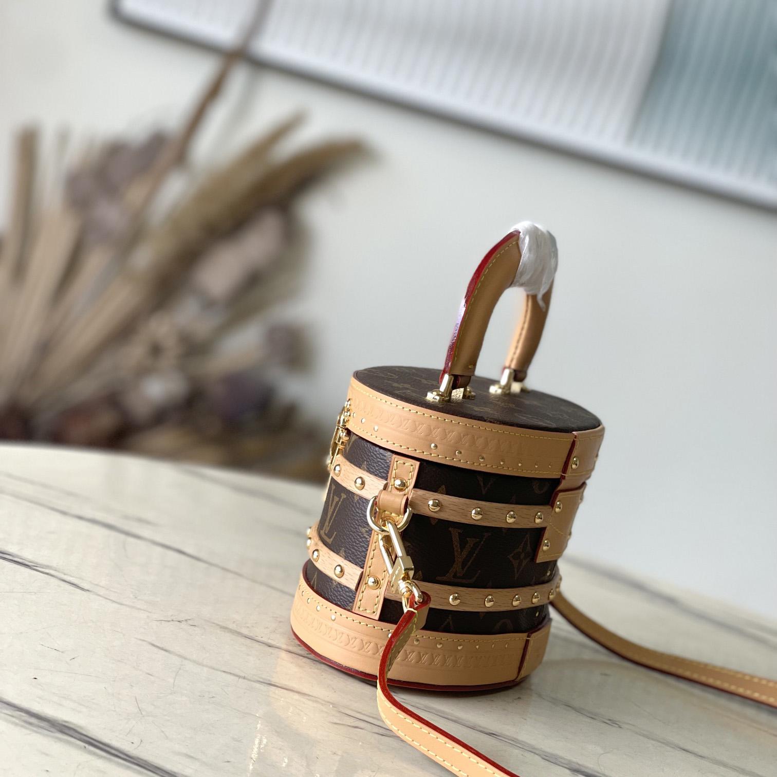 Louis Vuitton Ellis   M24843 - DesignerGu