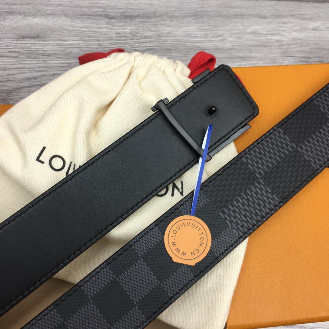 Louis Vuitton 40mm Reversible Belt - DesignerGu