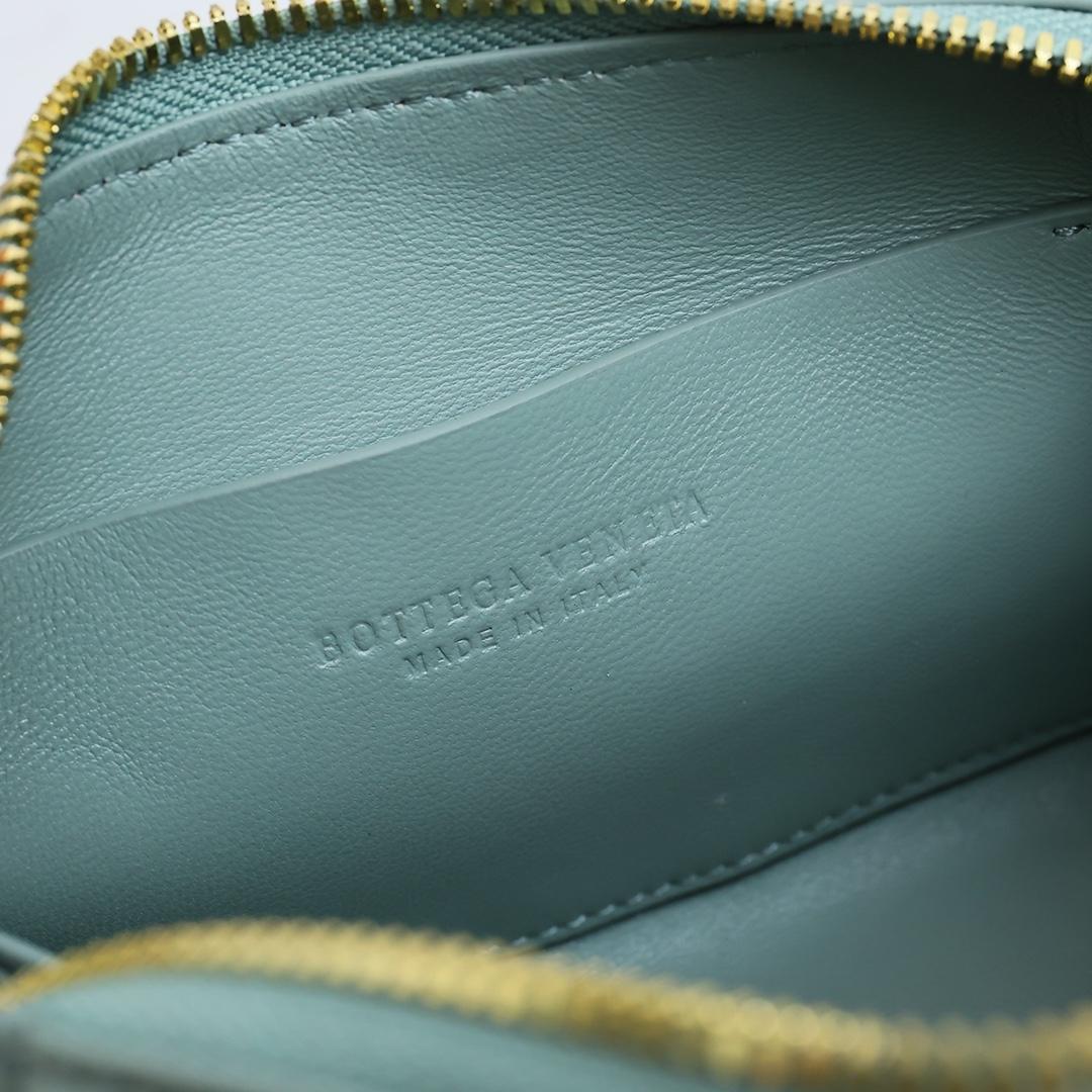 Bottega Veneta Intrecciato Concert Pouch   - DesignerGu