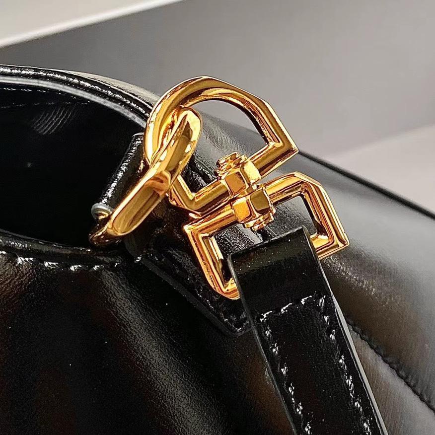 Givenchy Antigona Bag    20x22x13cm - DesignerGu