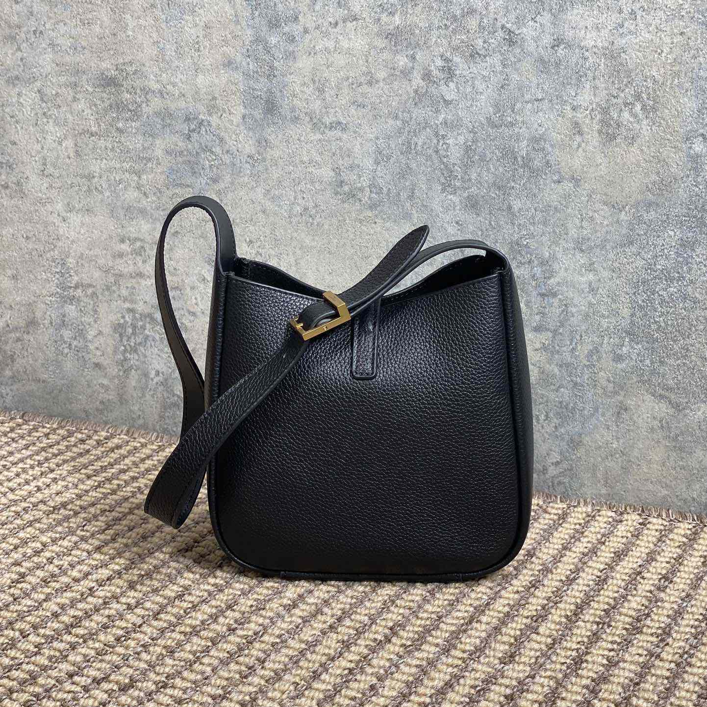 Saint Laurent LE 5 À 7 Supple Baby In Grained Leather - DesignerGu