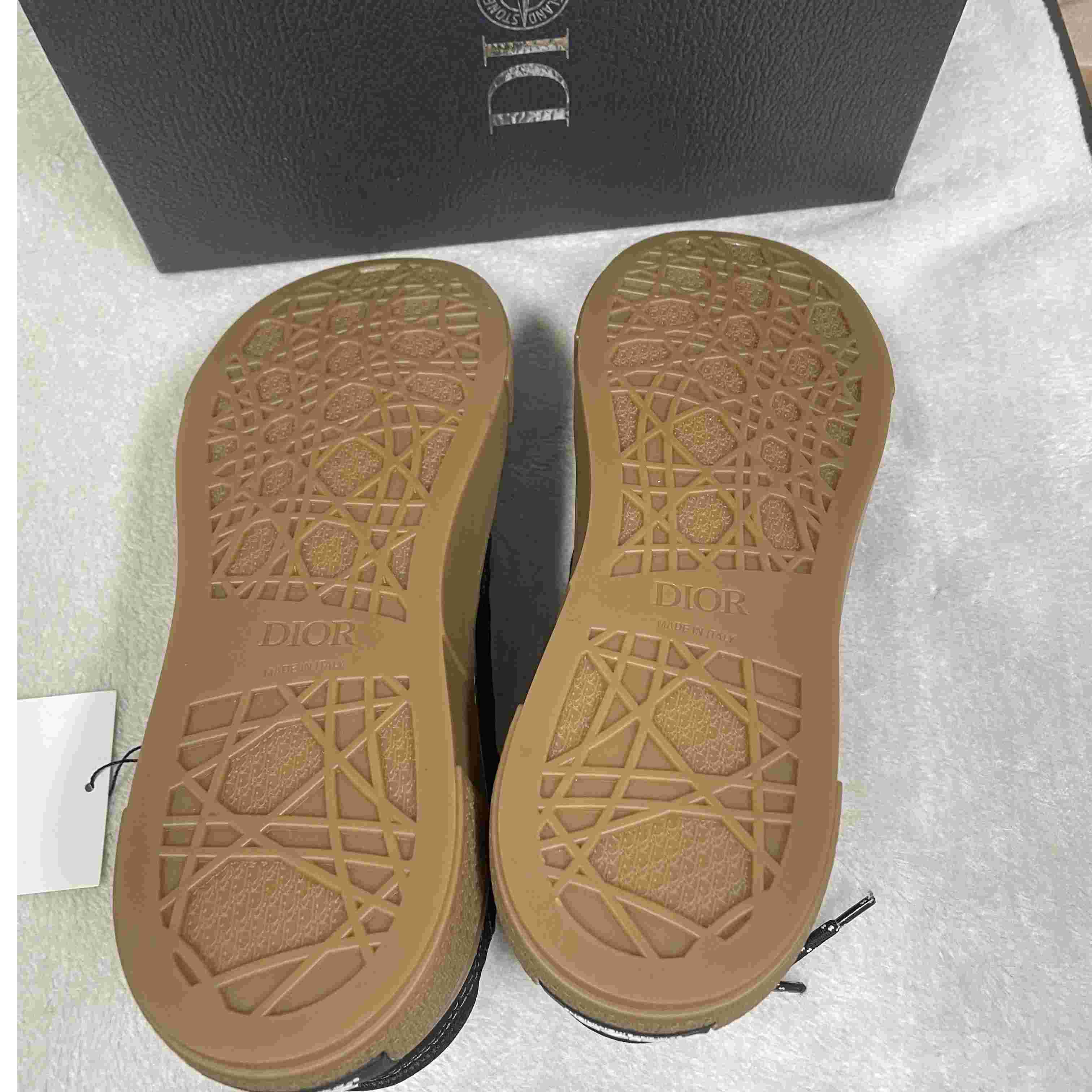 Dior And STONE ISLAND B33 Sneaker   - DesignerGu