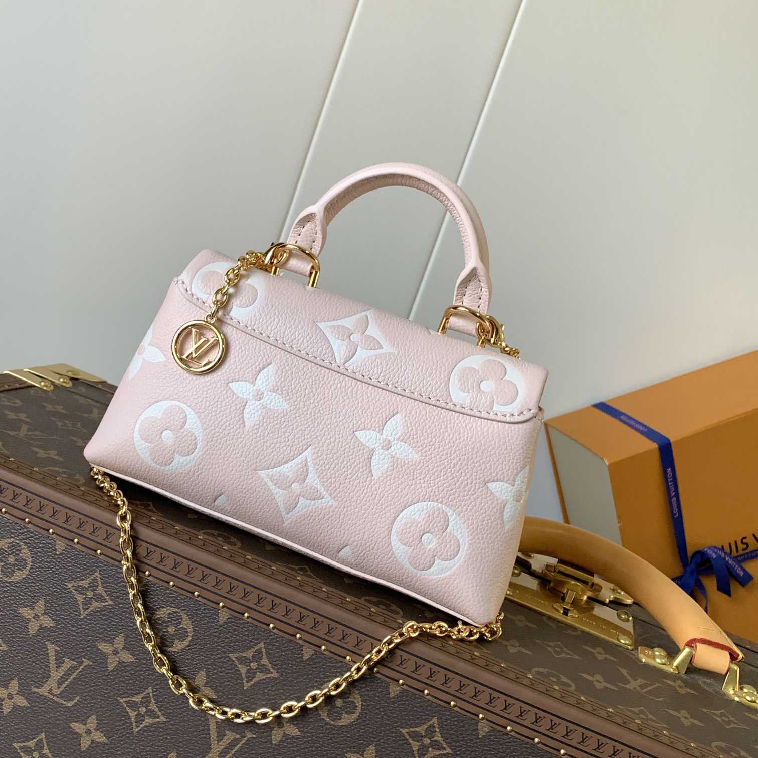 Louis Vuitton Nano Madeleine   M13796 - DesignerGu