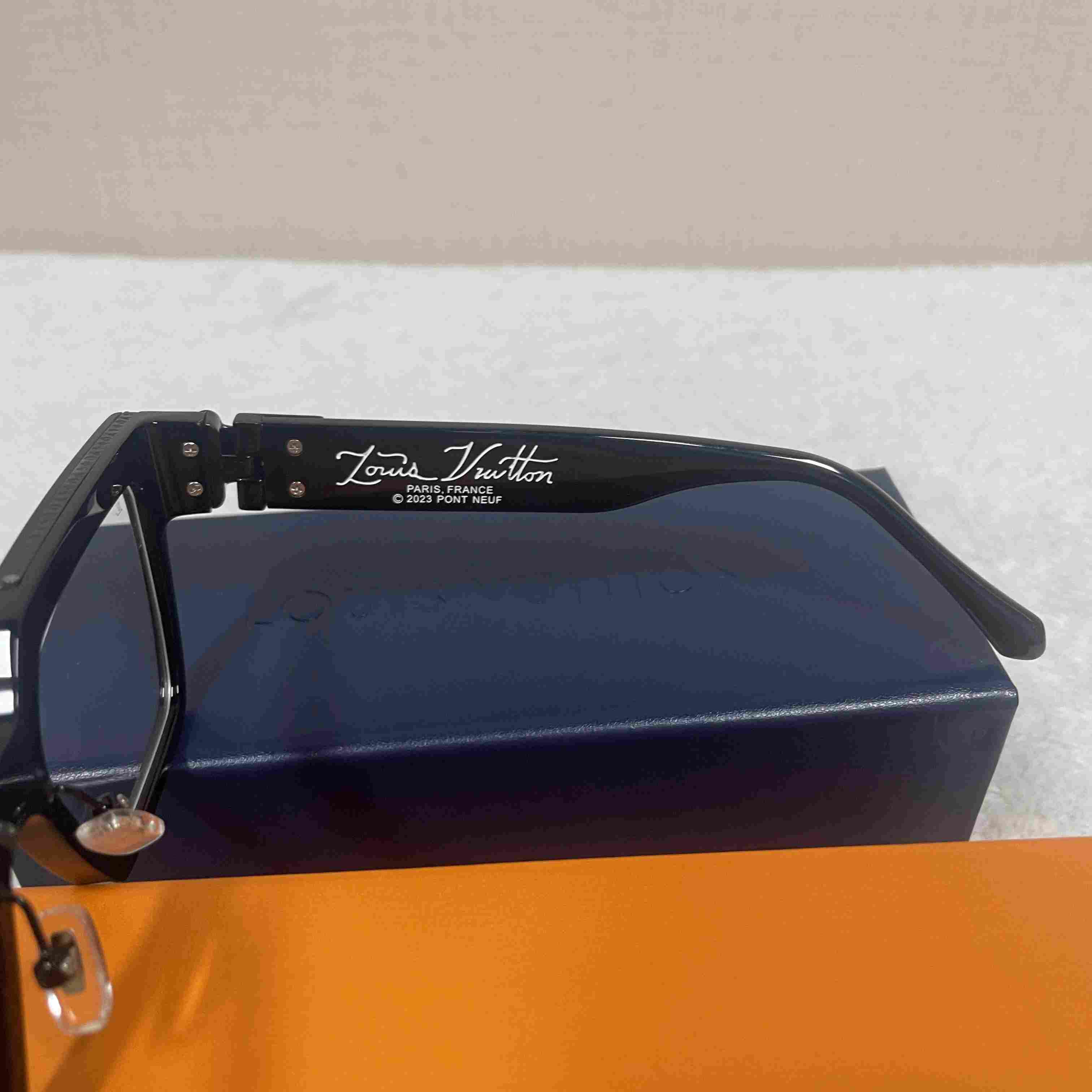 Louis Vuitton 1.1 Millionaires Square Sunglasses  - DesignerGu