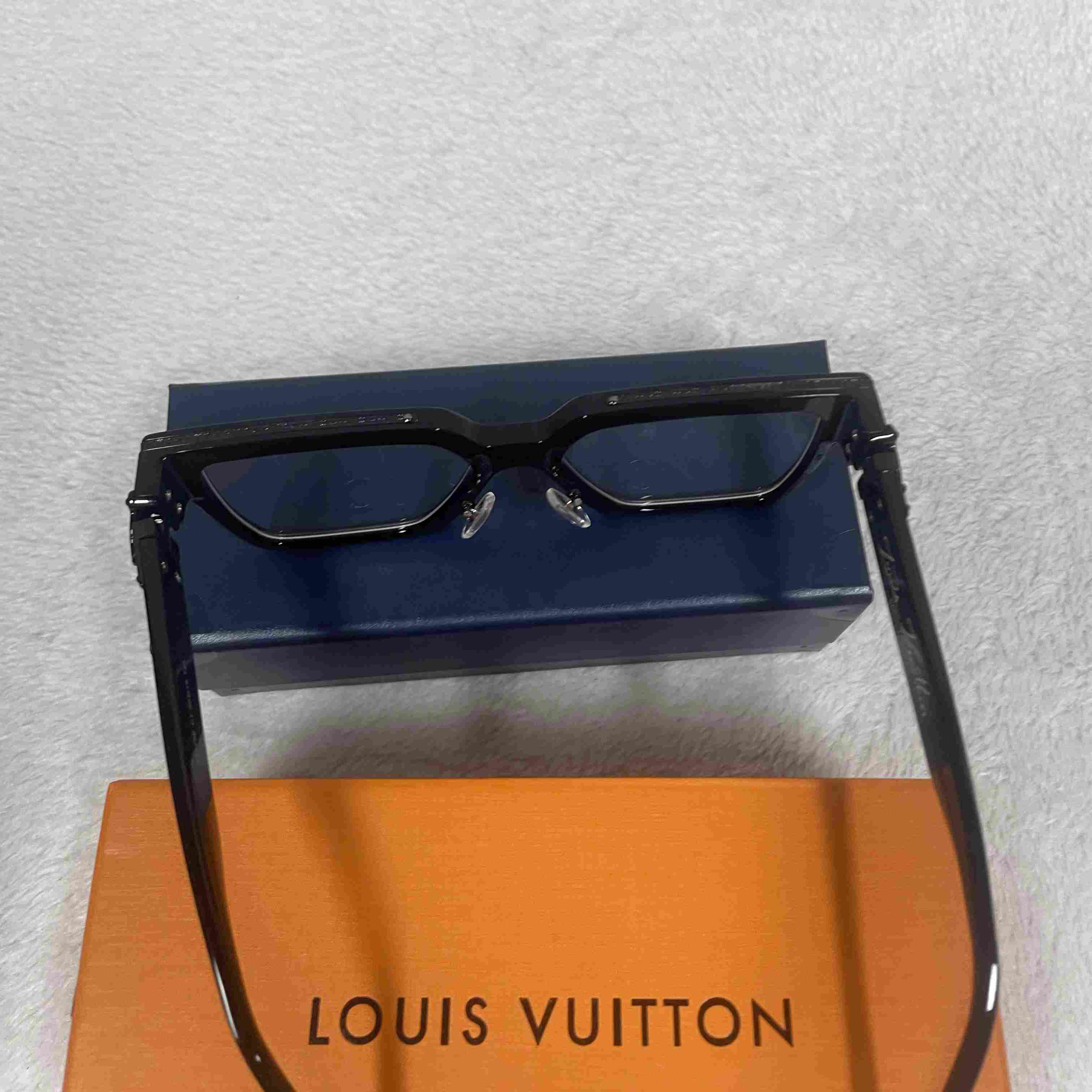 Louis Vuitton 1.1 Millionaires Square Sunglasses  - DesignerGu