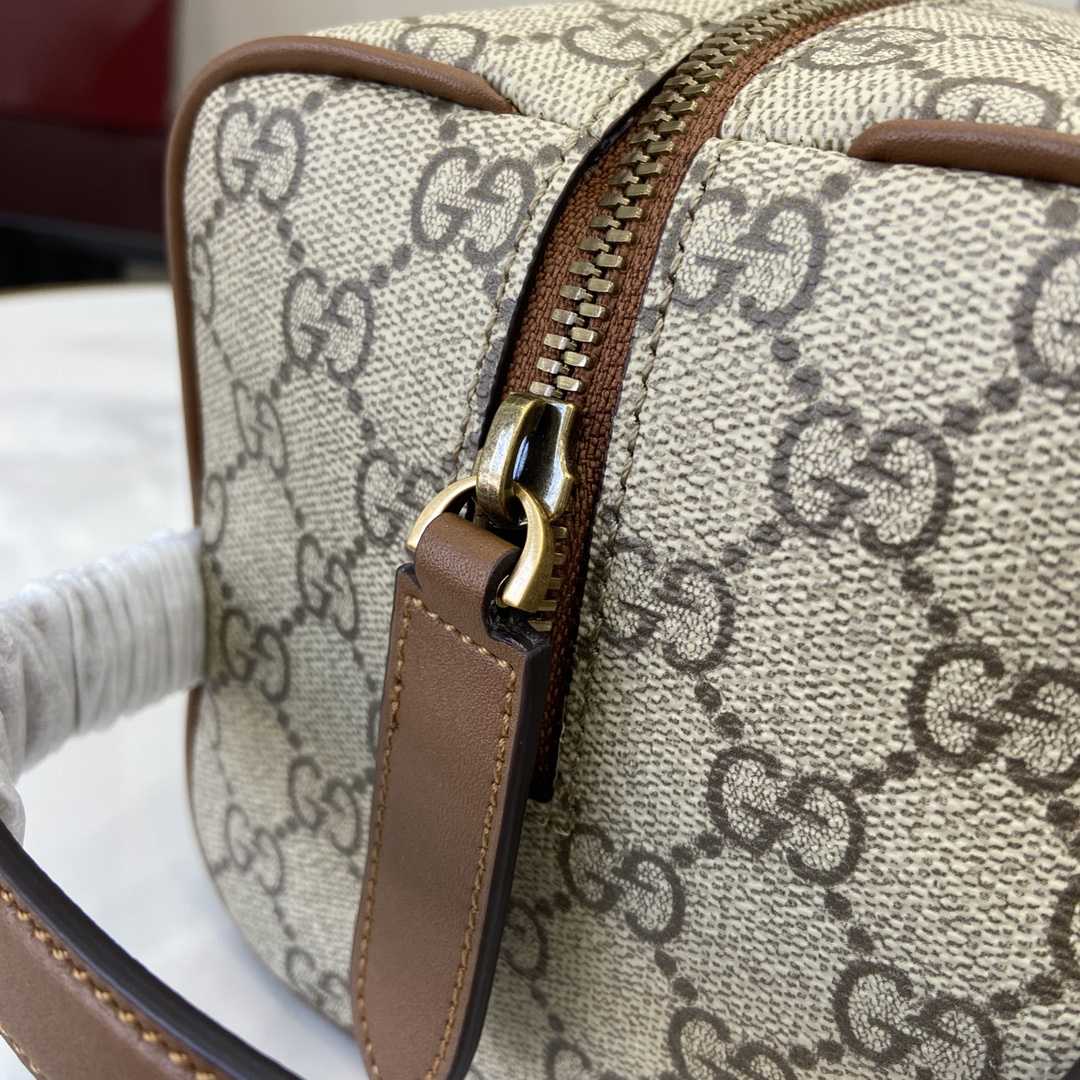 Gucci GG Emblem Medium Toiletry Case - DesignerGu