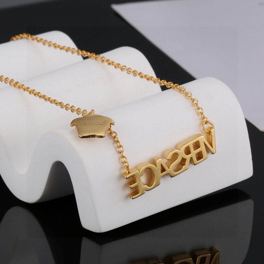 Versace Necklace - DesignerGu