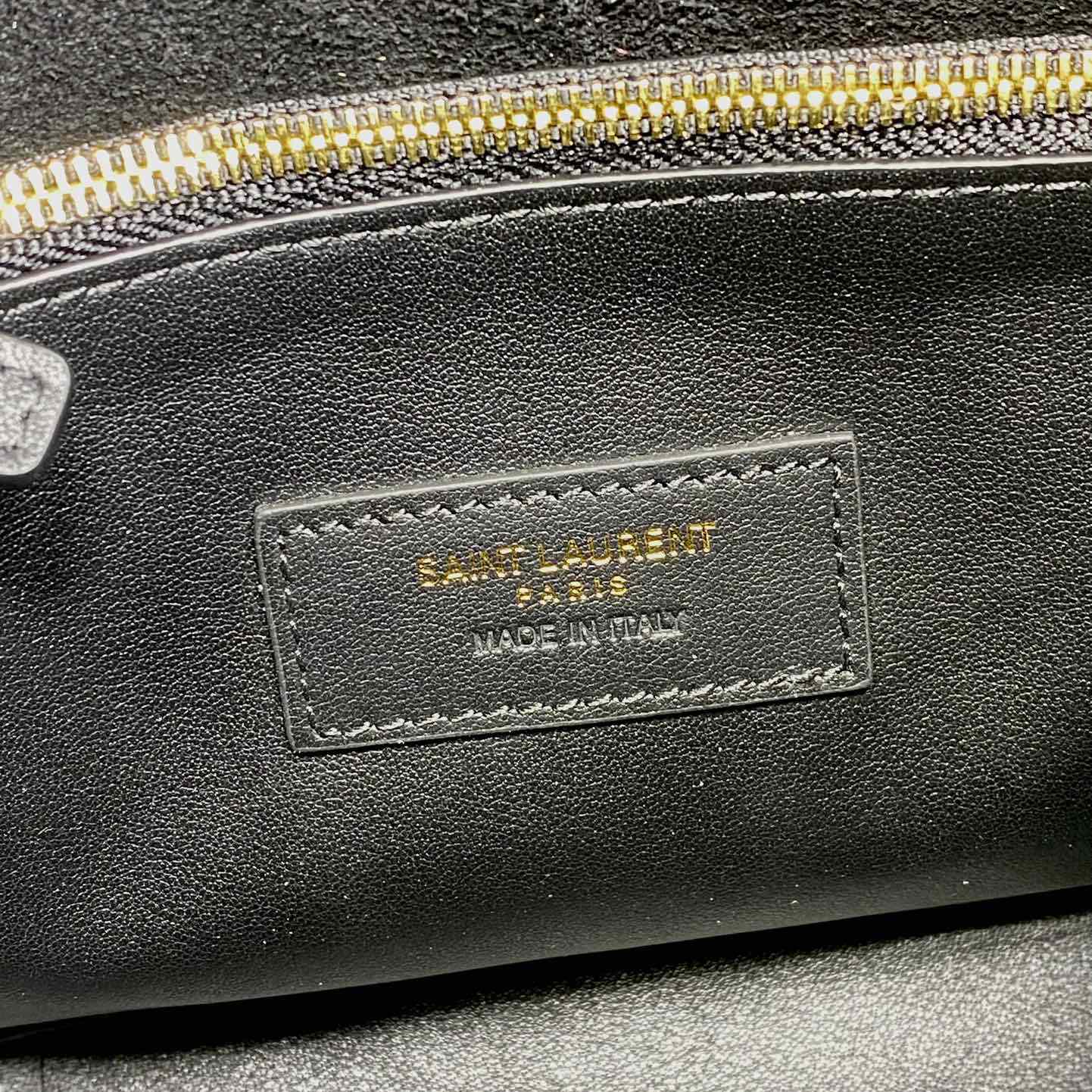 Saint Laurent LE 5 À 7 Supple Small In Grained Leather - DesignerGu