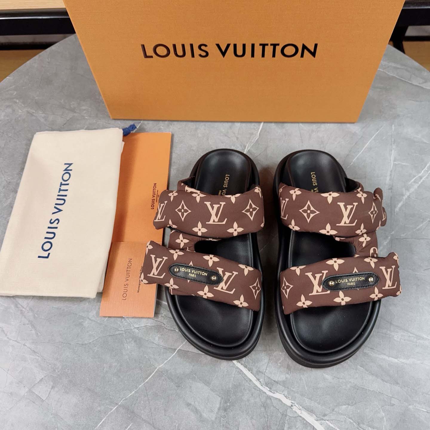 Louis Vuitton Pool Pillow Flat Comfort Mule - DesignerGu