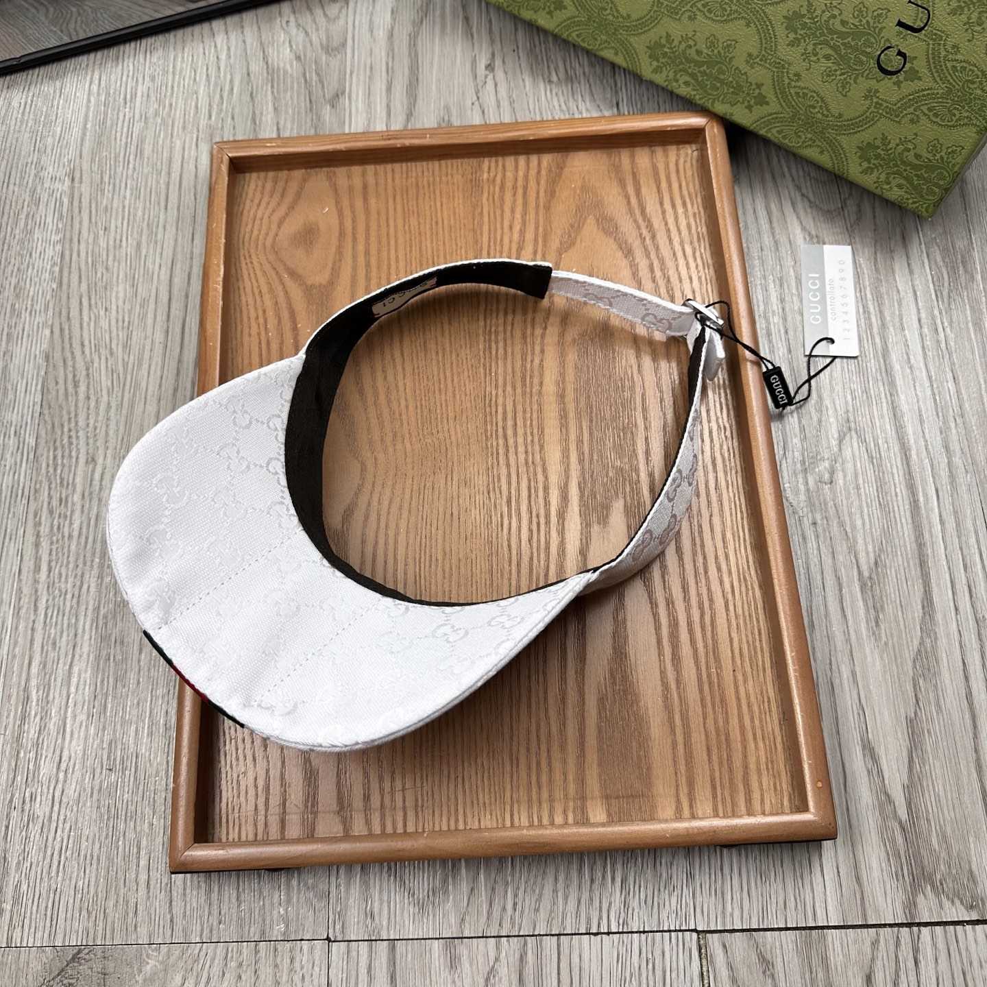 Gucci Original GG Canvas Visor With Web - DesignerGu