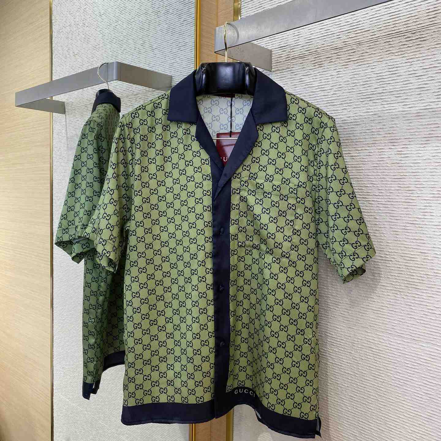 Gucci Printed Silk Shirt - DesignerGu