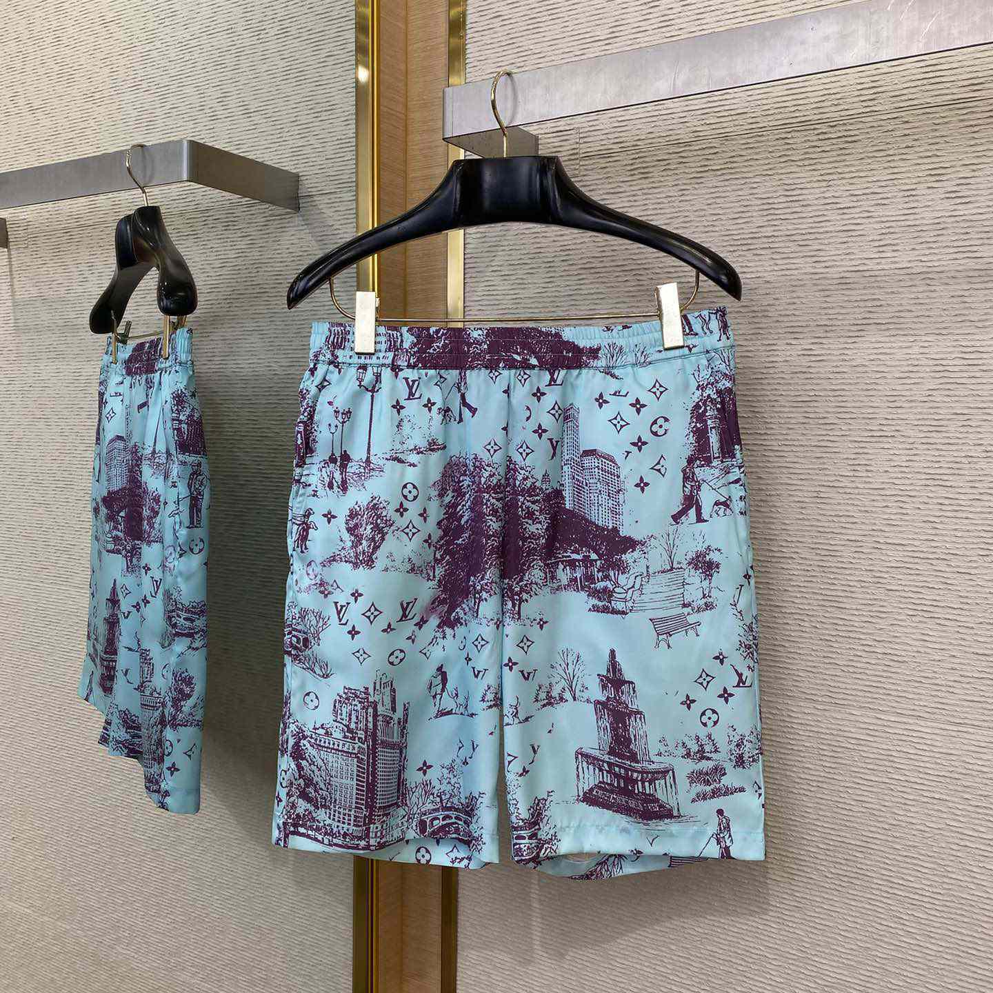 Louis Vuitton Tracksuits - DesignerGu