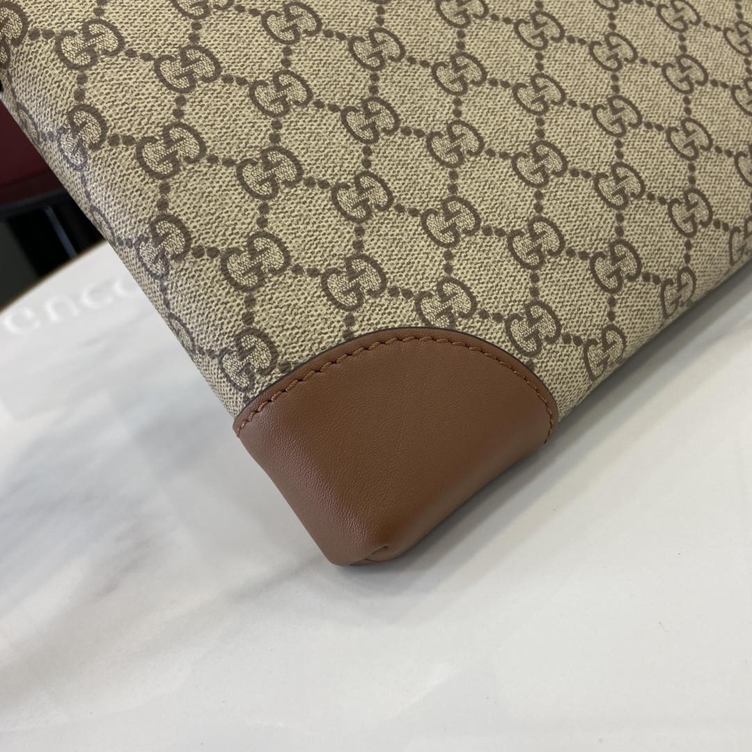 Gucci GG Emblem Small Business Case - DesignerGu