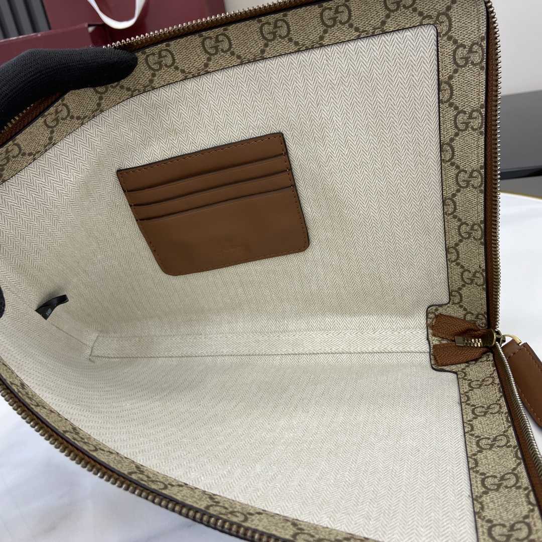 Gucci GG Emblem Small Business Case - DesignerGu