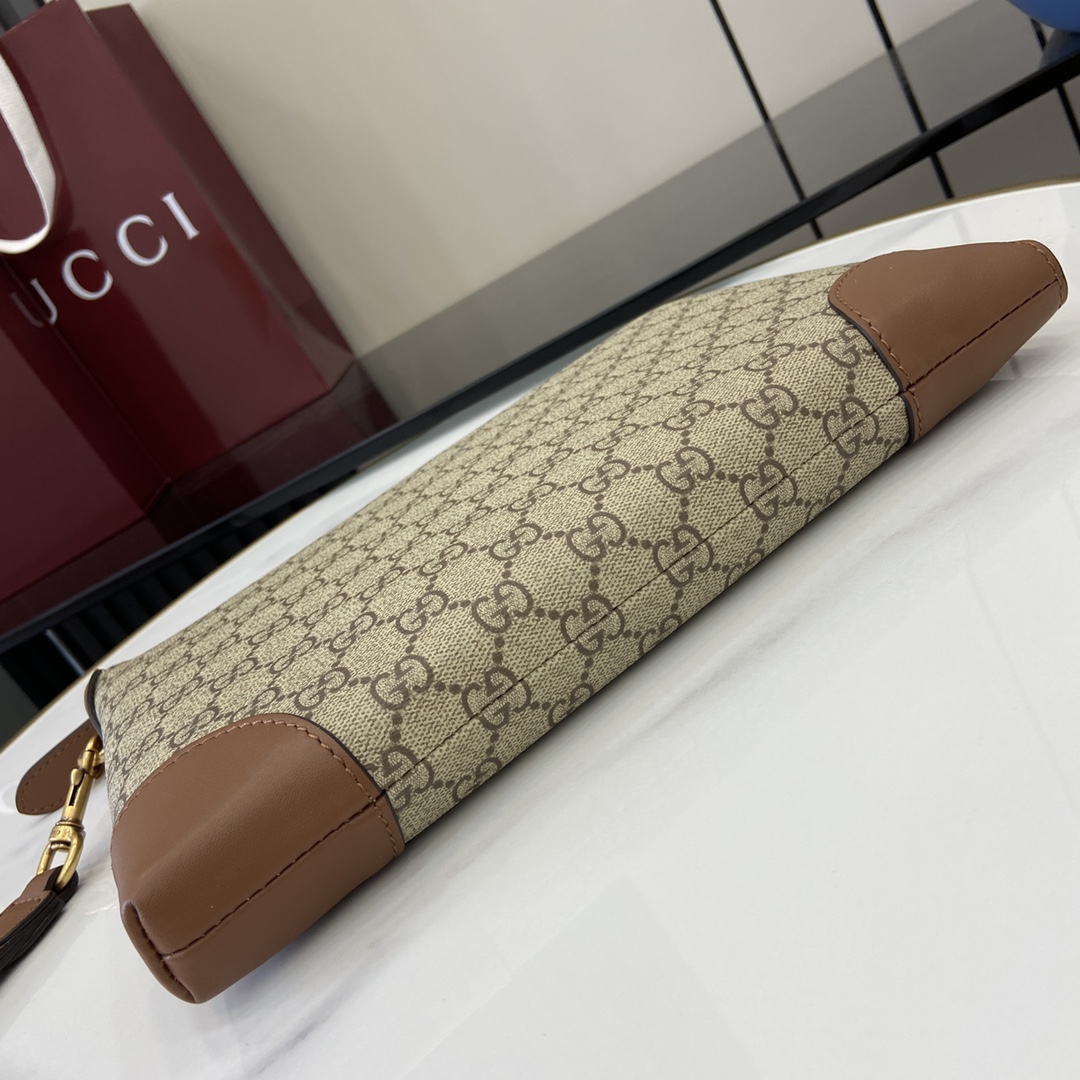 Gucci GG Emblem Small Business Case - DesignerGu