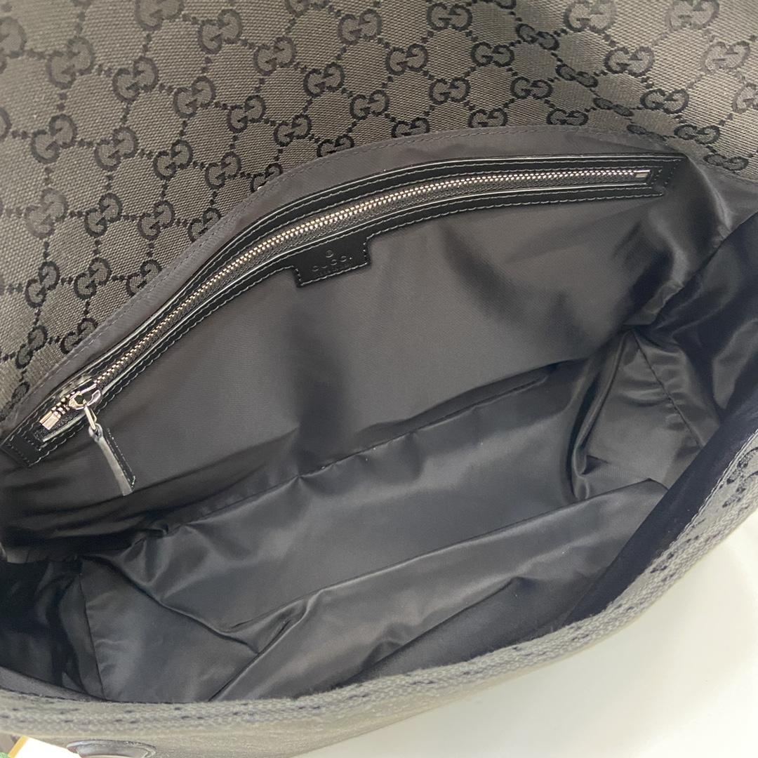 Gucci Medium GG Crossbody Bag With Web - DesignerGu
