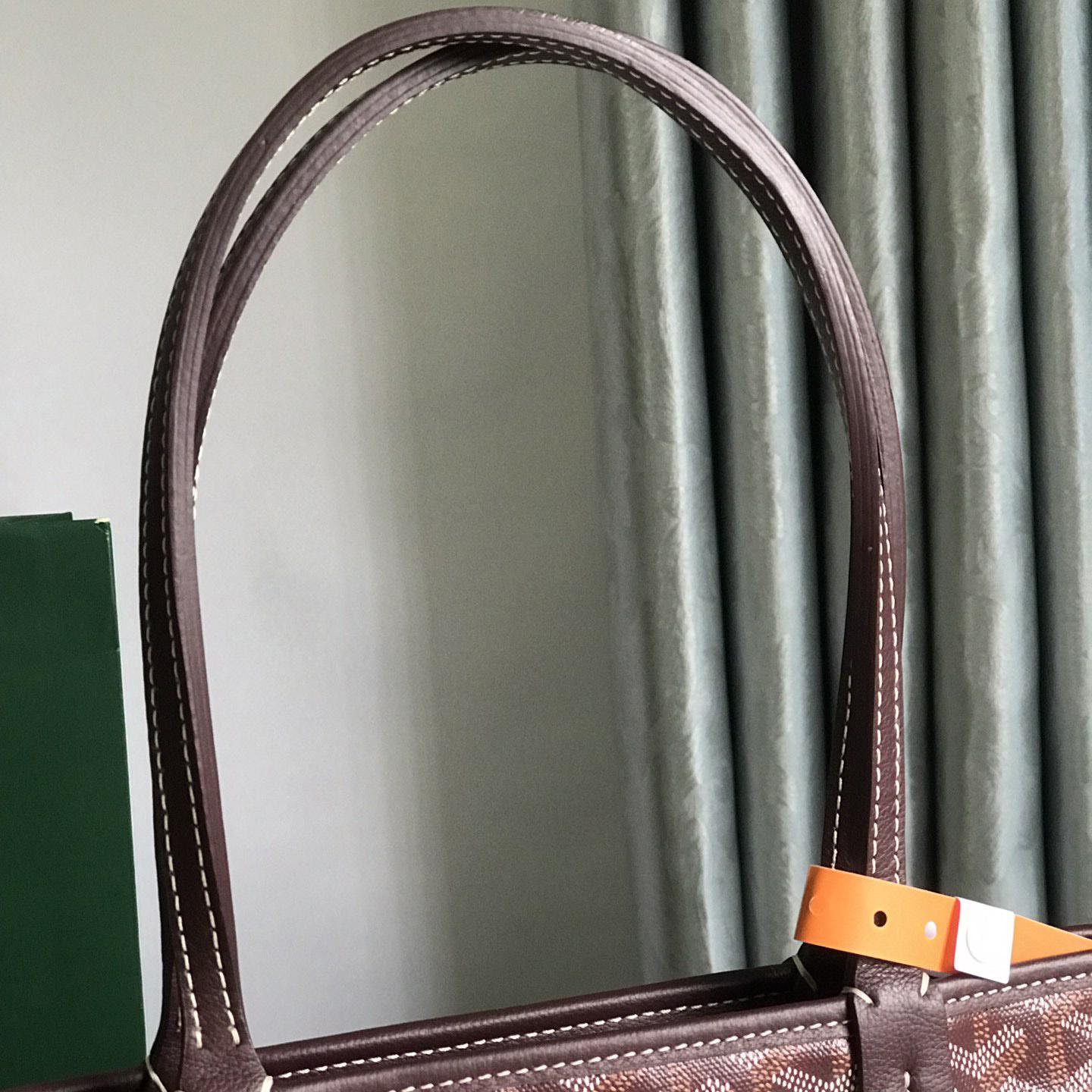 Goyard Saint Louis PM Bag - DesignerGu