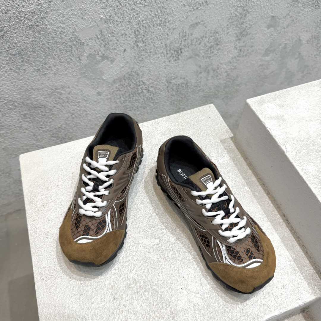 Bottega Veneta Orbit Sneaker - DesignerGu