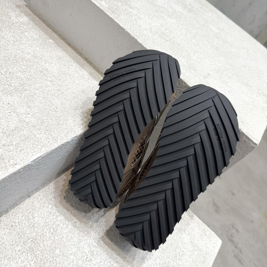 Bottega Veneta Orbit Sneaker - DesignerGu