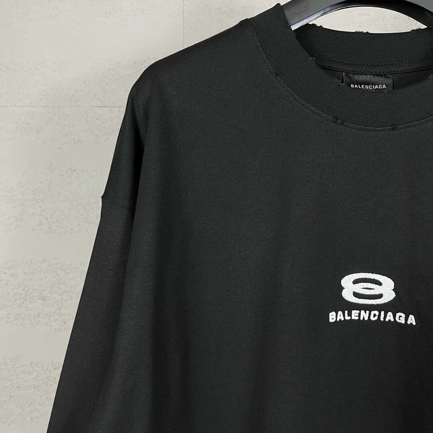 Balenciaga Unity Sports Icon Cropped T-Shirt - DesignerGu