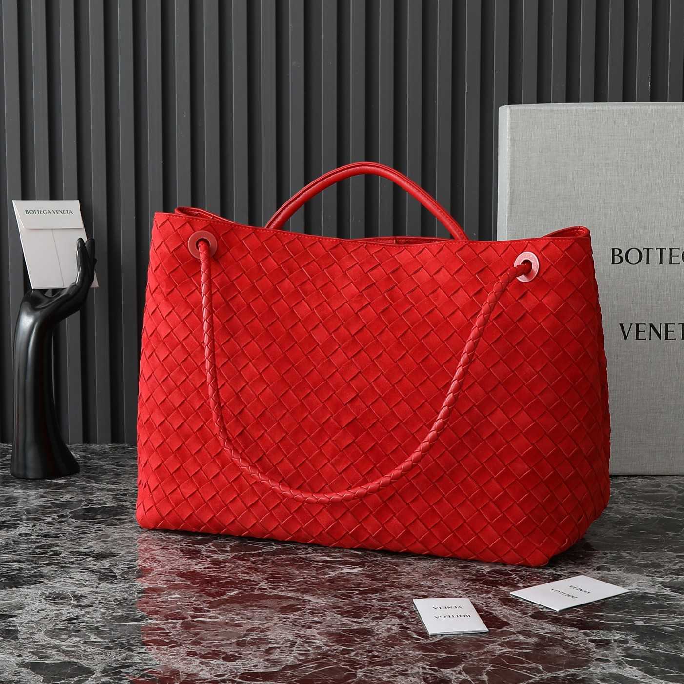 Bottega Veneta Large Andiamo Intrecciato Suede Tote    - DesignerGu