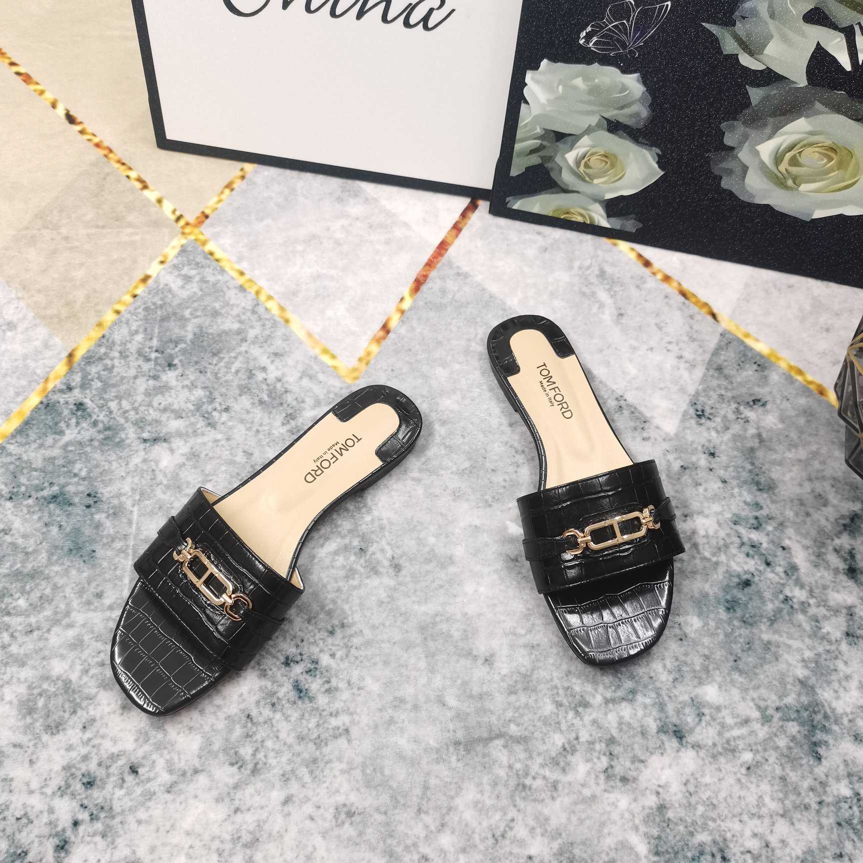 Tom Ford Whitney Slides - DesignerGu