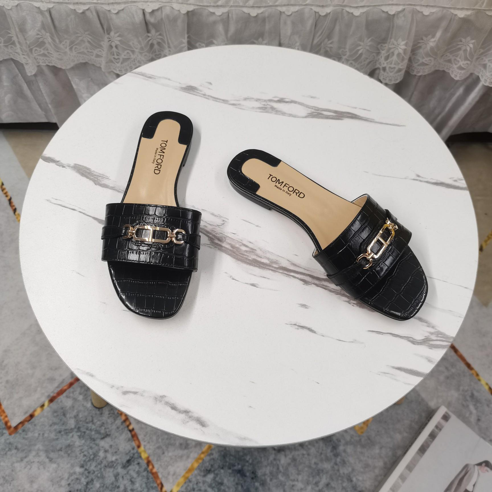 Tom Ford Whitney Slides - DesignerGu
