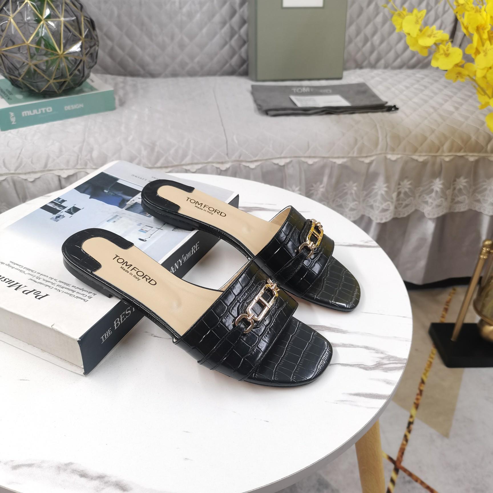 Tom Ford Whitney Slides - DesignerGu