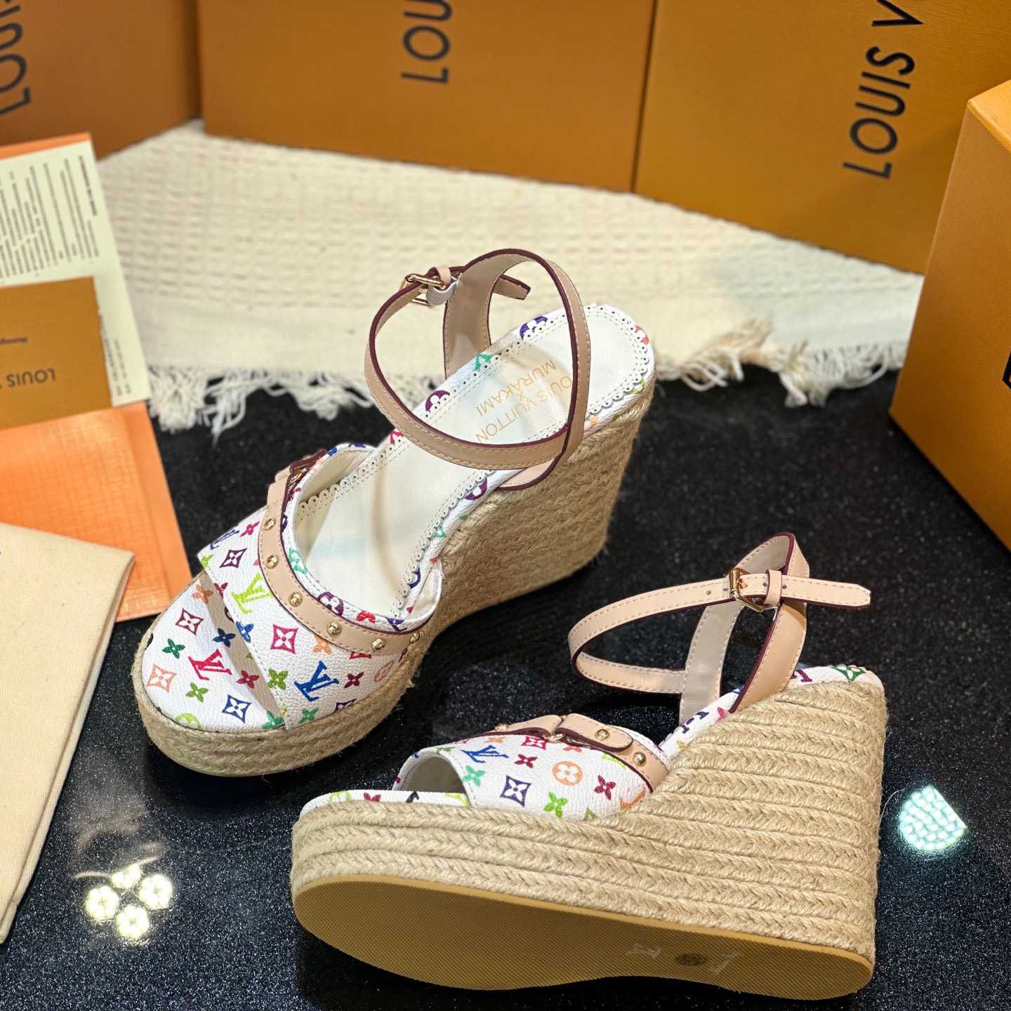 Louis Vuitton LV x TM Helios Wedge Sandal  1AGYX0 - DesignerGu